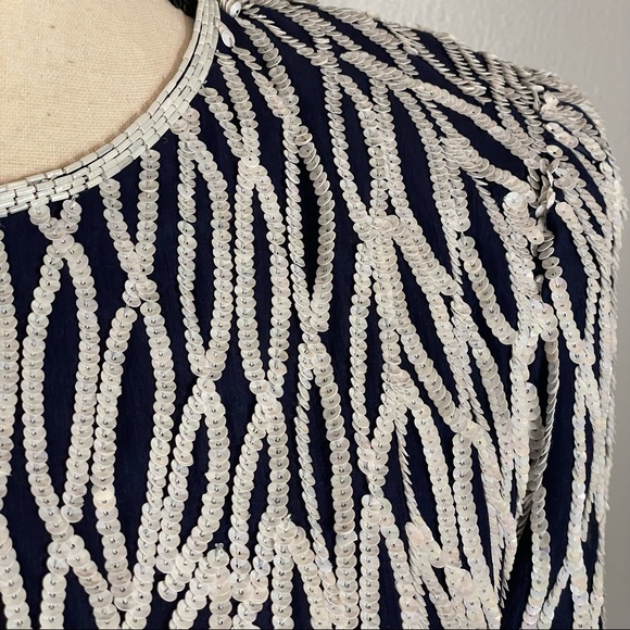 Vintage Nipon Night White Fully Sequined & Beaded 100% Silk Sheath Dress Size 4 - Picture 4 of 16